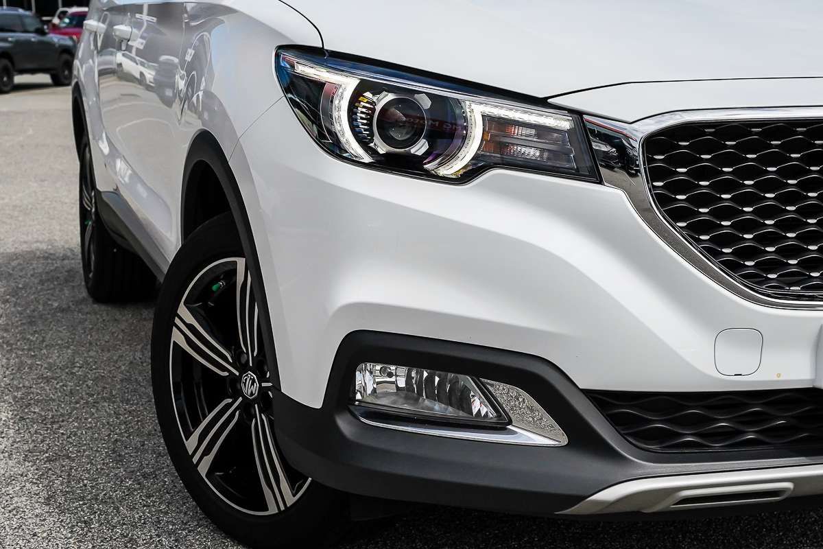 2020 MG ZS Essence AZS1