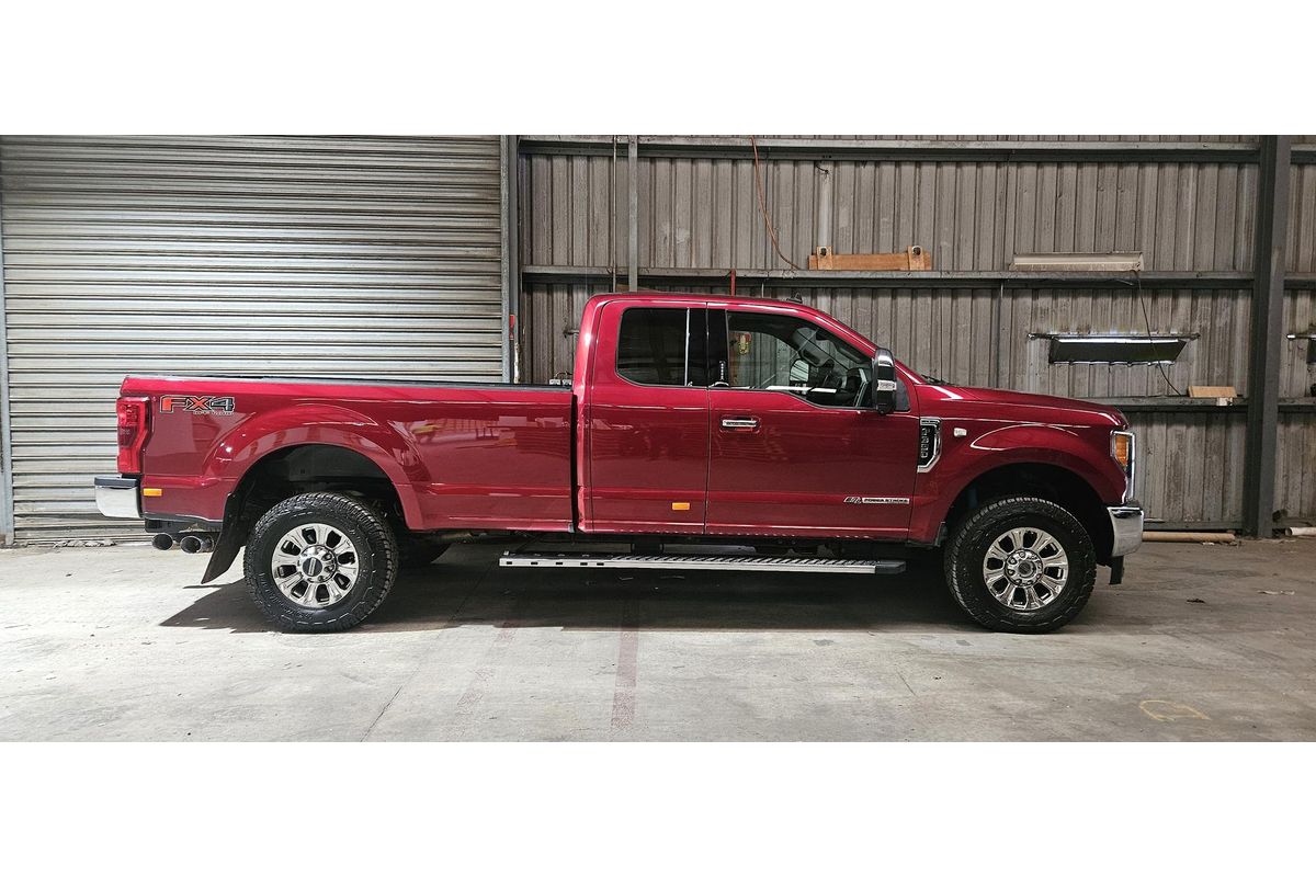 2018 Ford F350 Lariat 4X4
