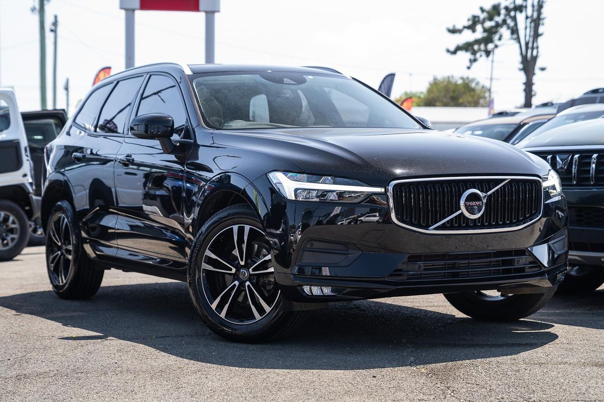 2021 Volvo XC60 T5 Momentum