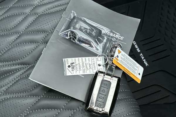 2025 GWM Tank 500 Ultra Hybrid P03 thumb-22