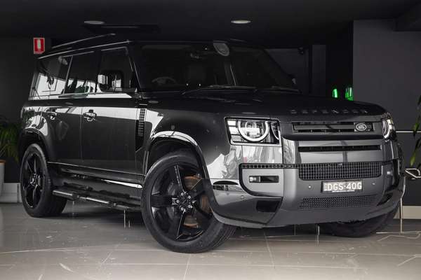 2025 Land Rover Defender 110 P425 X-Dynamic SE L663