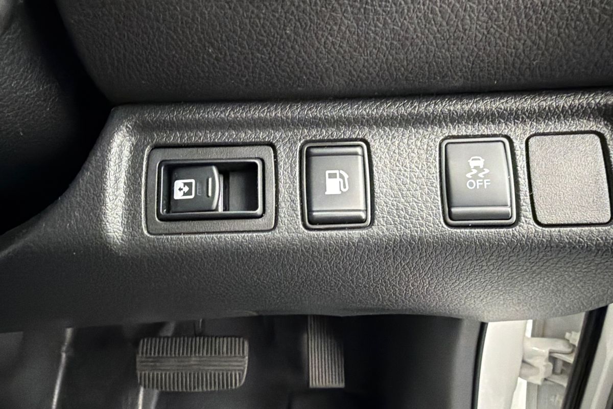 2019 Nissan Navara RX D23 Series 4 Rear Wheel Drive