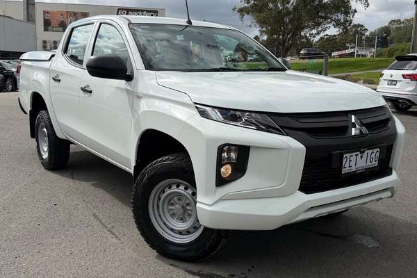 2020 Mitsubishi Triton GLX MR 4X4