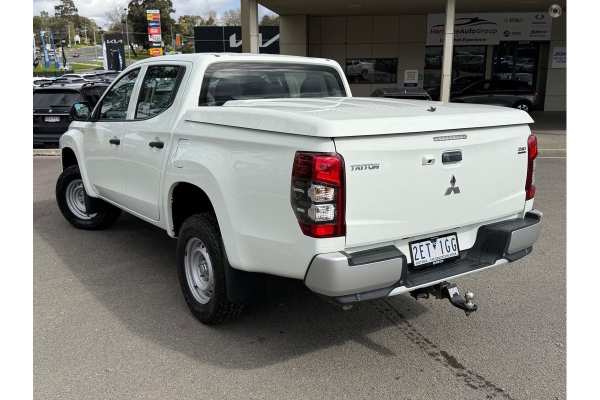 2020 Mitsubishi Triton GLX MR 4X4