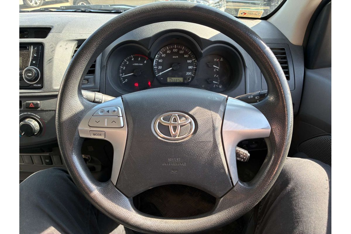 2013 Toyota Hilux SR KUN26R 4X4 image 13