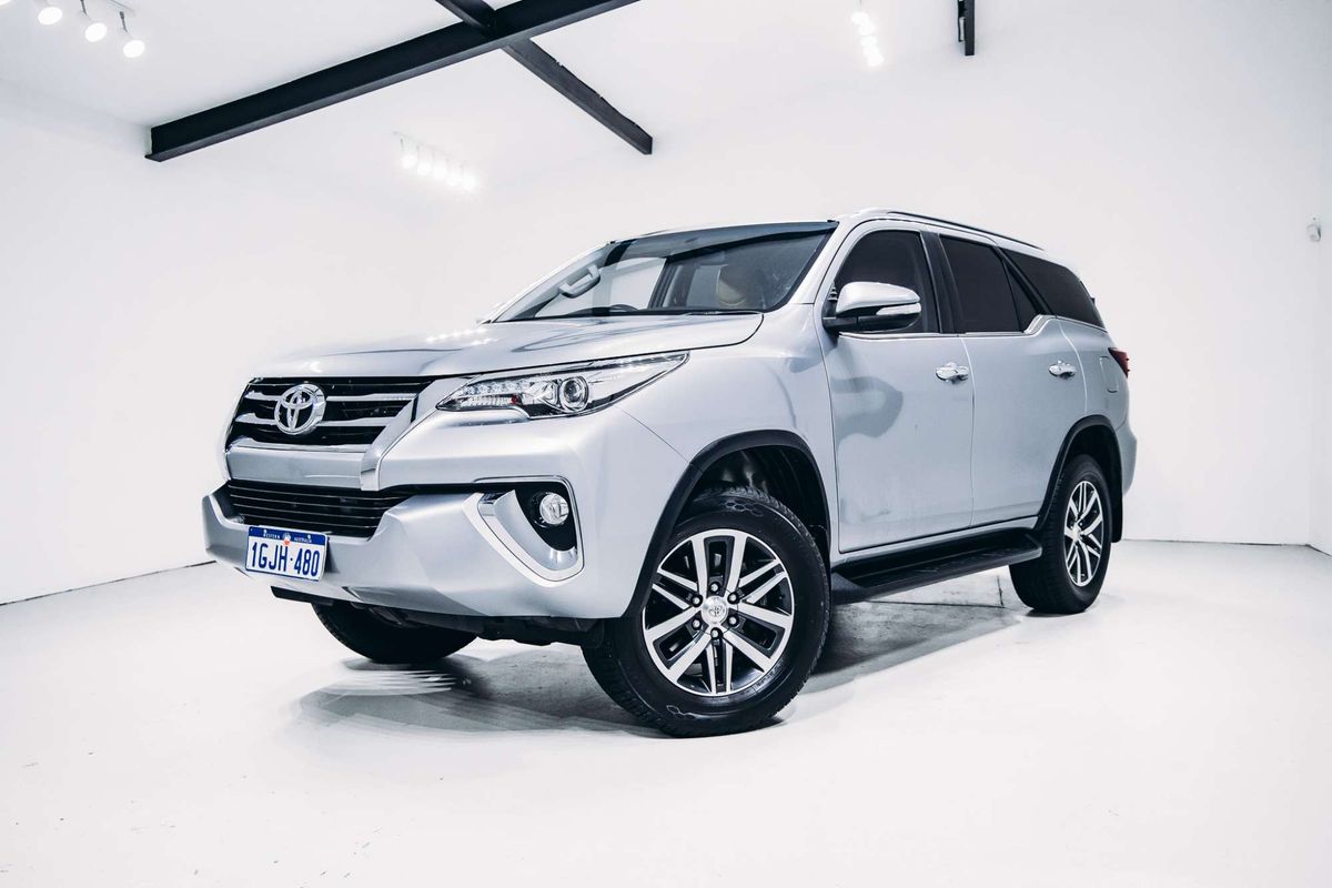 2017 Toyota Fortuner CRUSADE GUN156R