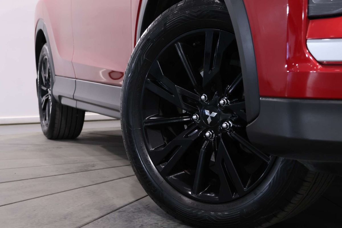 2023 Mitsubishi Eclipse Cross LS Black Edition YB