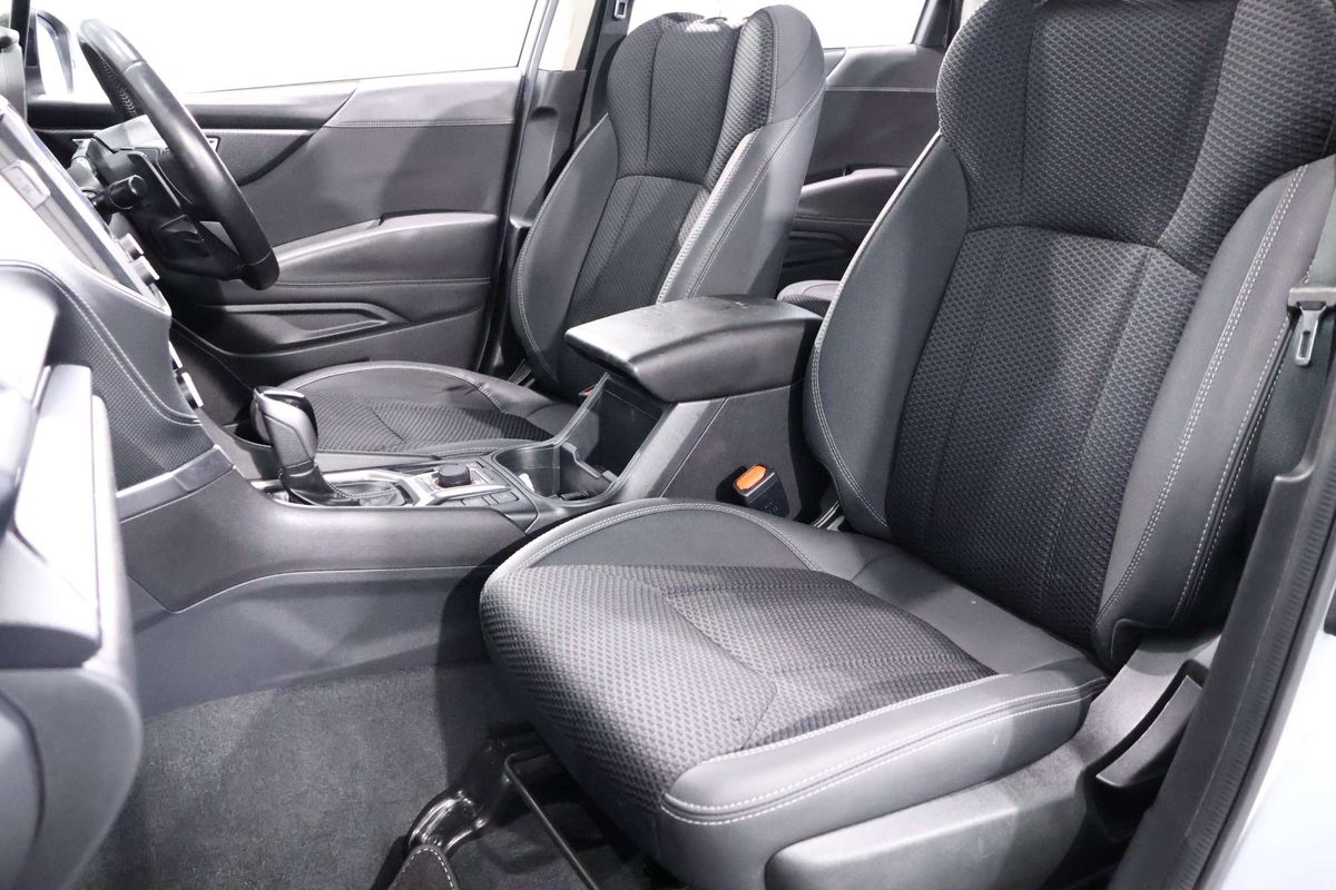 2022 Subaru Forester Hybrid L S5