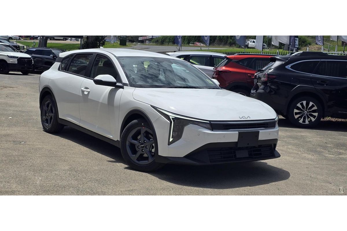 2025 Kia K4 S CL4m