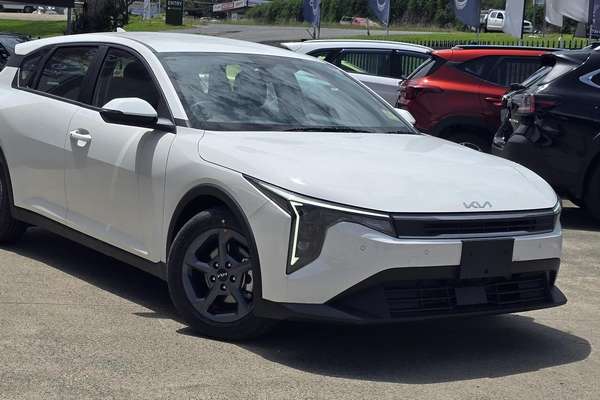 2025 Kia K4 S CL4m