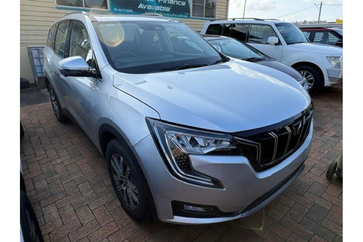 2025 Mahindra XUV700 AX7L