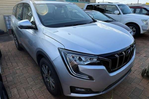 2025 Mahindra XUV700 AX7L
