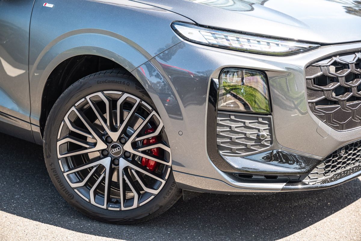 2026 Audi Q3 TFSI 195kW FJ