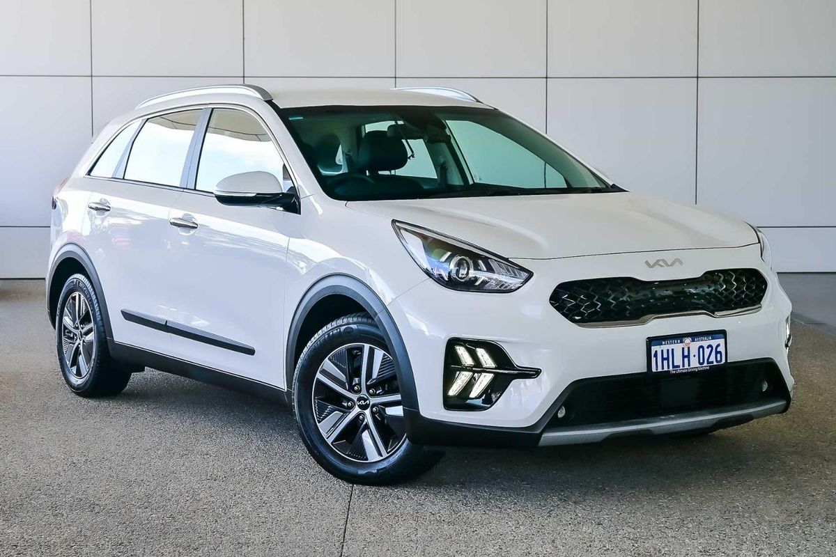 2021 Kia Niro Hybrid S DE