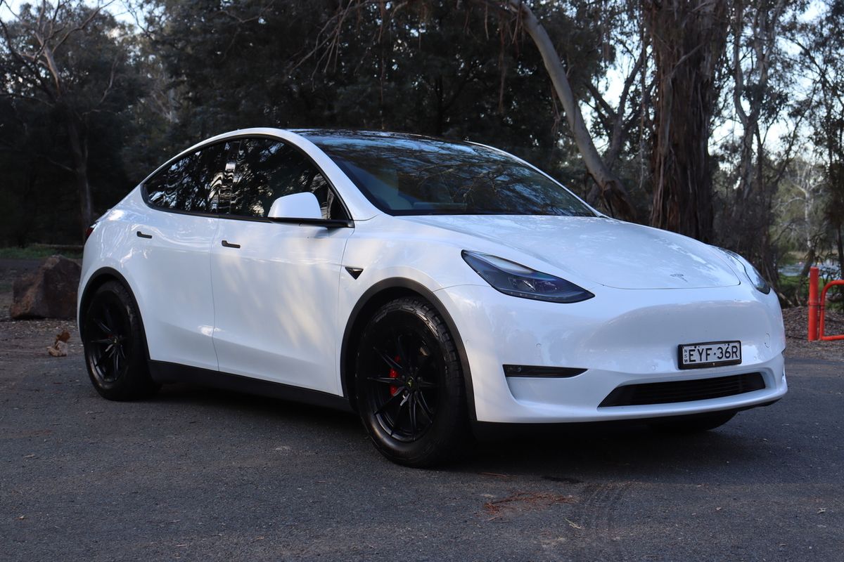 2023 Tesla Model Y Performance MY23