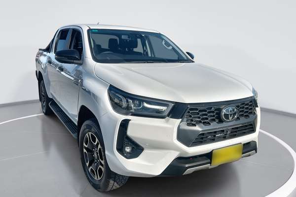 2025 Toyota Hilux SR5 48V GUN126R 4X4