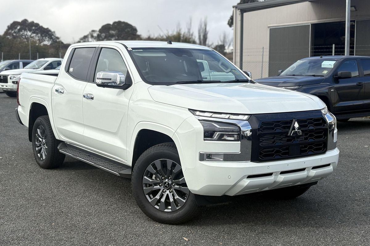 2025 Mitsubishi Triton GLS MV 4X4