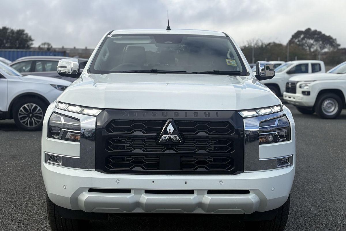 2025 Mitsubishi Triton GLS MV 4X4