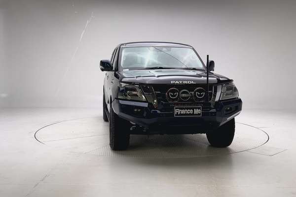 2023 Nissan Patrol Ti Y62 thumb-5