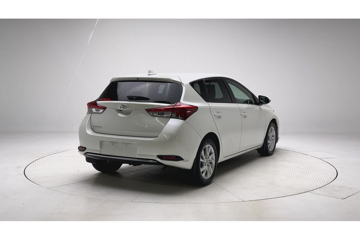 2017 Toyota Corolla Ascent Sport ZRE182R