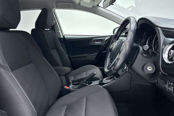 2017 Toyota Corolla Ascent Sport ZRE182R thumb-12