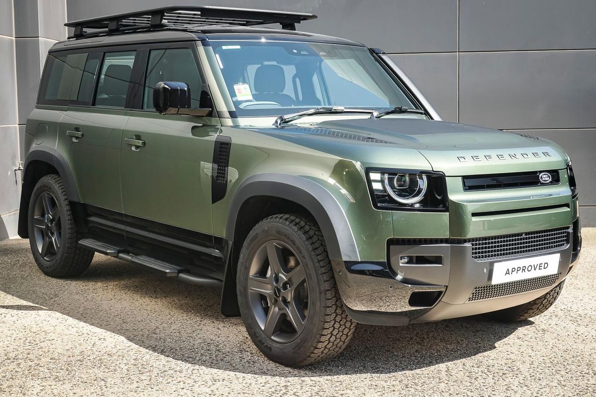2025 Land Rover Defender 110 D350 X-Dynamic SE L663