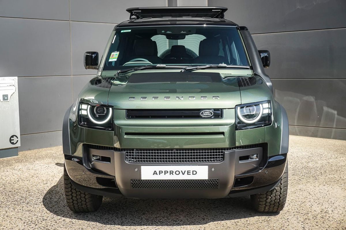 2025 Land Rover Defender 110 D350 X-Dynamic SE L663