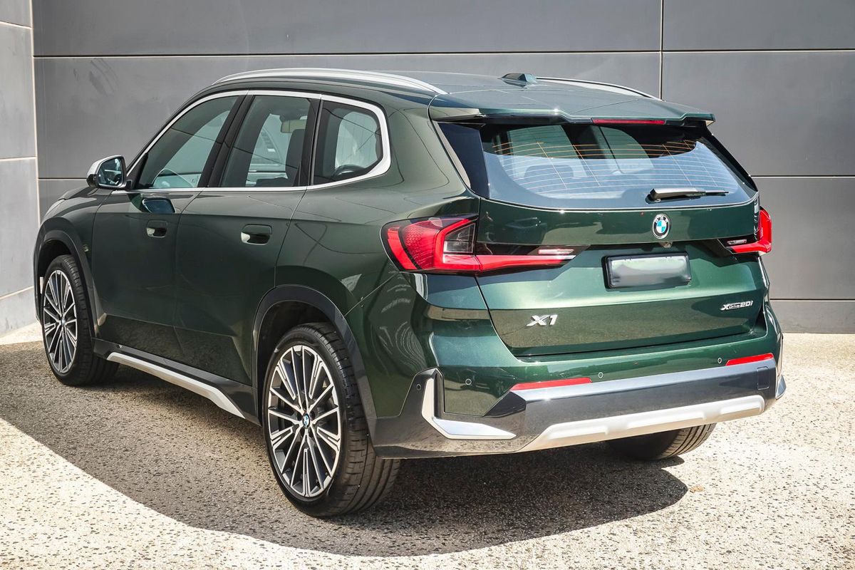 2023 BMW X1 xDrive20i U11