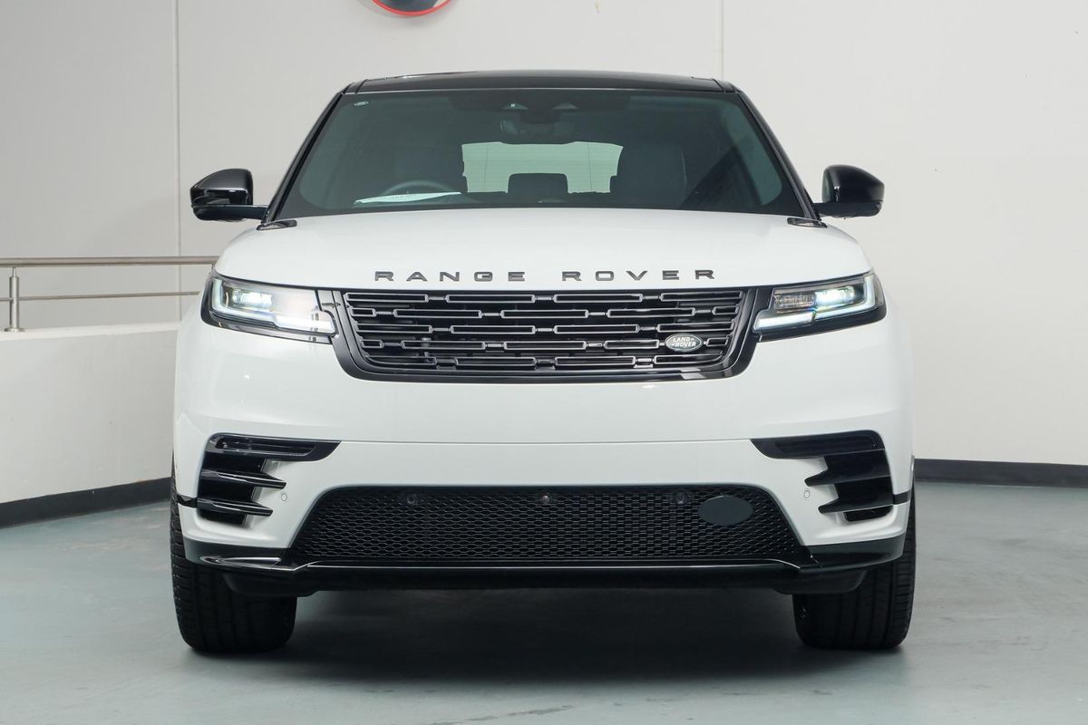 2025 Land Rover Range Rover Velar P400 Dynamic SE L560