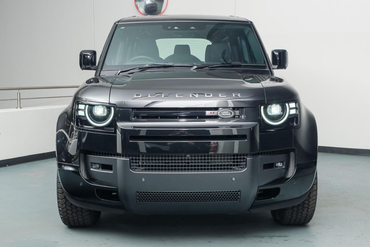 2025 Land Rover Defender 110 D350 X-Dynamic SE L663