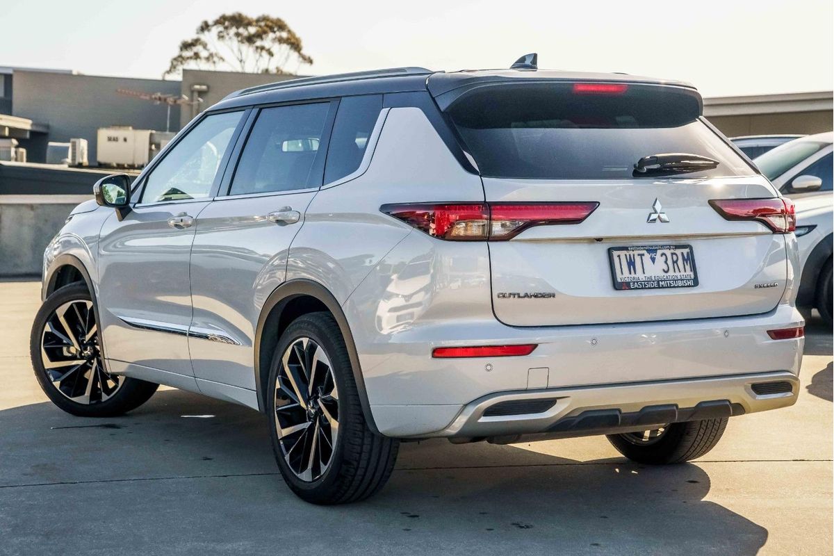 2023 Mitsubishi Outlander Exceed Tourer ZM