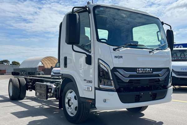 2025 Isuzu Nqr 88-190