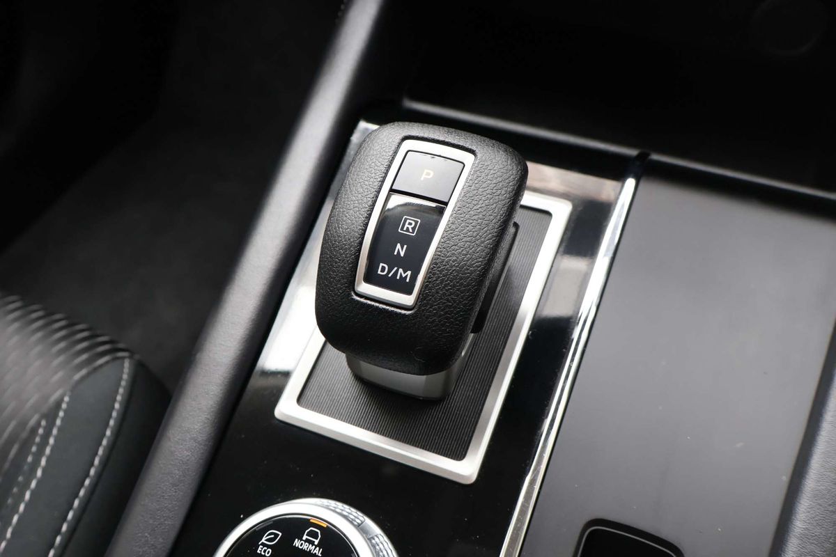 2024 Mitsubishi Outlander ES ZM