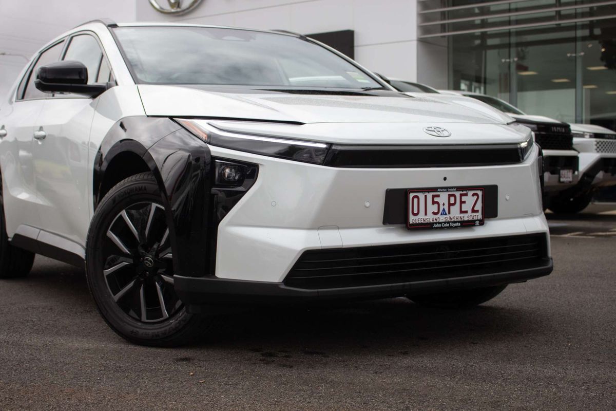 2026 Toyota bZ4X XEAM11R