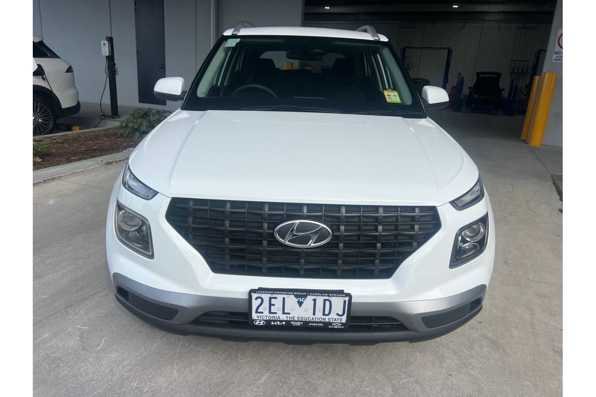 2025 Hyundai Venue QX.V5 image 2