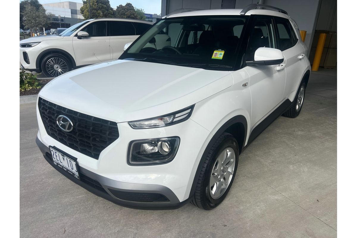 2025 Hyundai Venue QX.V5 image 3