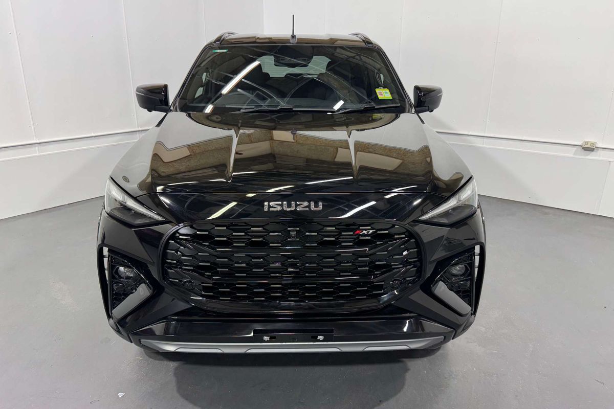2026 Isuzu MU-X X-TERRAIN