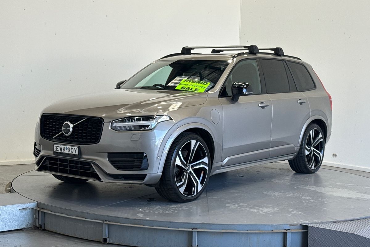 2022 Volvo XC90 B5 MOMENTUM MHEV 256 MY22
