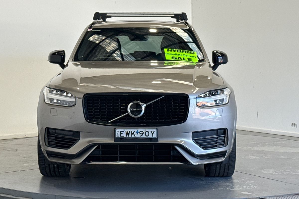 2022 Volvo XC90 B5 MOMENTUM MHEV 256 MY22
