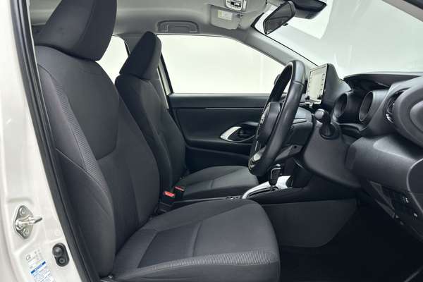 2021 Toyota Yaris Cross GX MXPJ10R thumb-12
