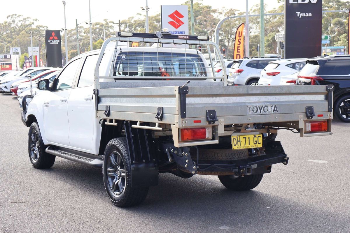 2023 Toyota Hilux SR GUN126R 4X4 image 9