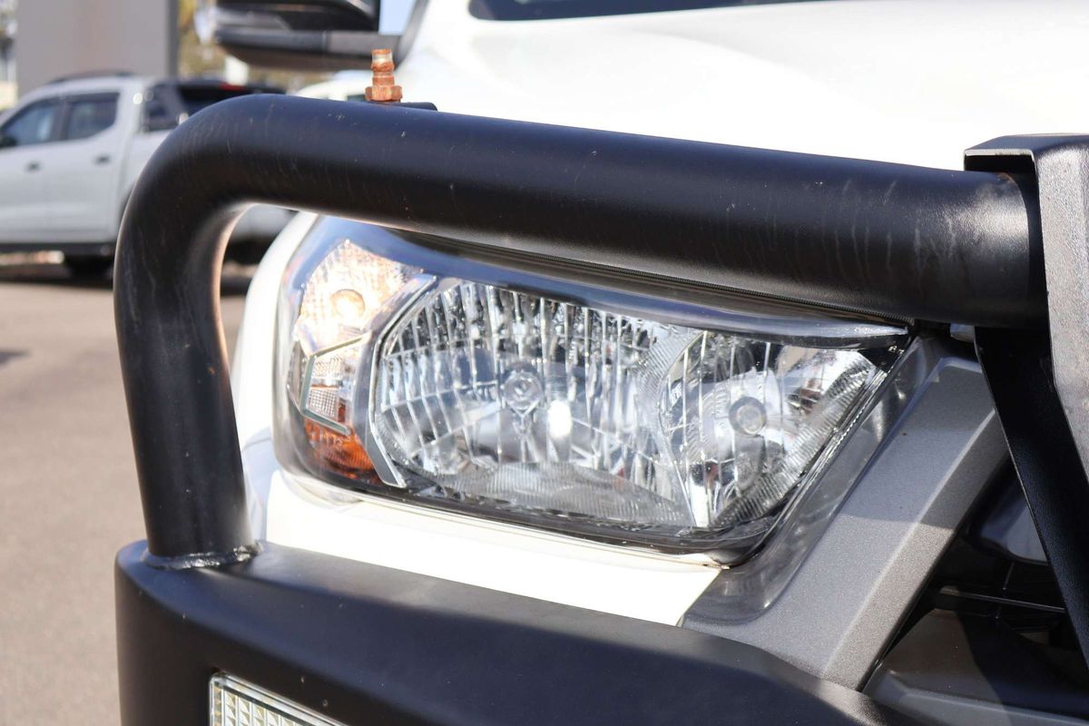 2023 Toyota Hilux SR GUN126R 4X4 image 10