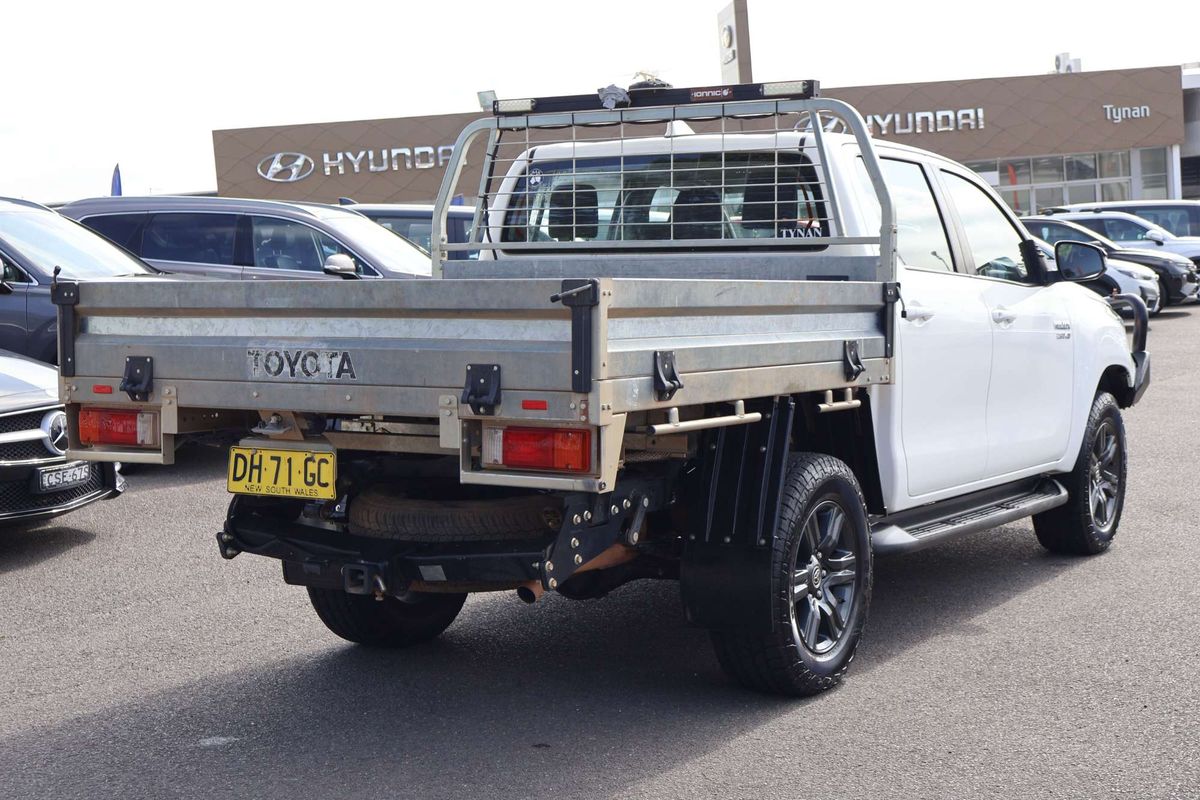 2023 Toyota Hilux SR GUN126R 4X4 image 13