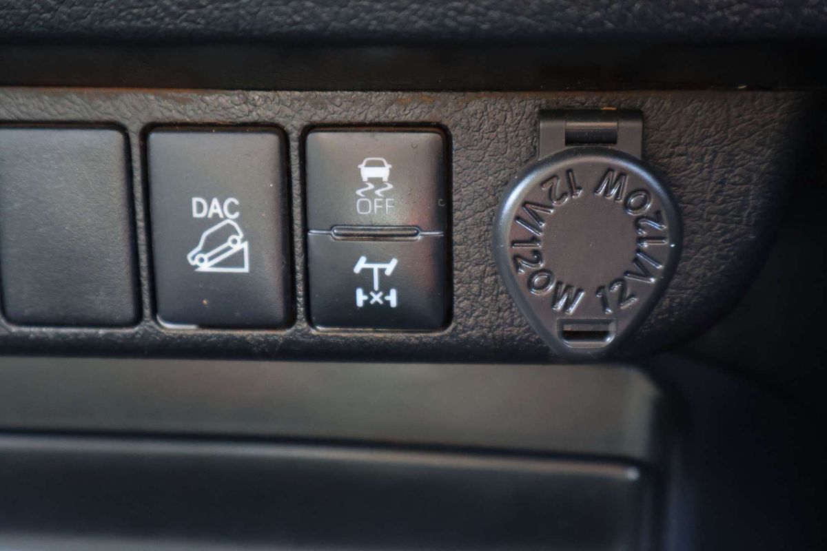 2023 Toyota Hilux SR GUN126R 4X4 image 22
