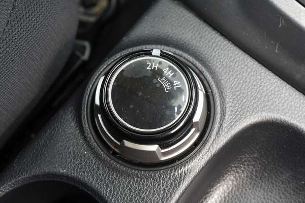 2022 Mitsubishi Triton GLX MR 4X4 thumb-12