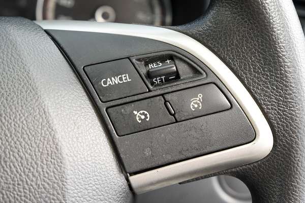2022 Mitsubishi Triton GLX MR 4X4 thumb-13