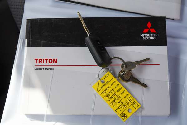 2022 Mitsubishi Triton GLX MR 4X4 thumb-18