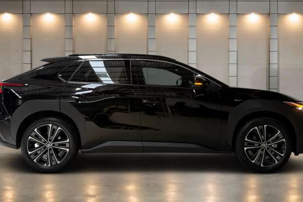 2024 Toyota bZ4X YEAM15R