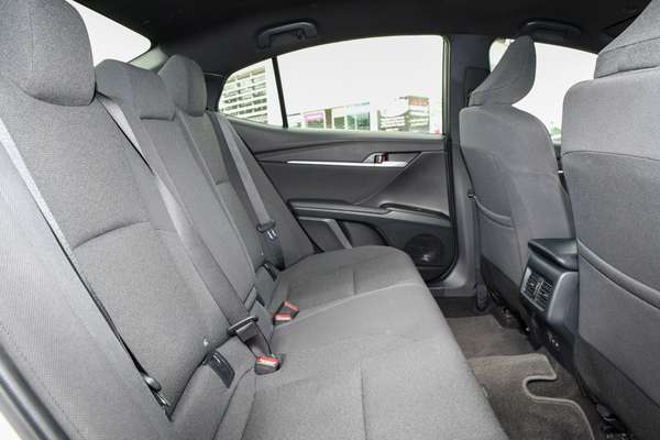2024 Toyota Camry Ascent AXVH80R thumb-8