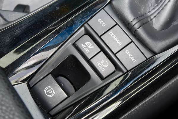 2024 Toyota Camry Ascent AXVH80R thumb-13